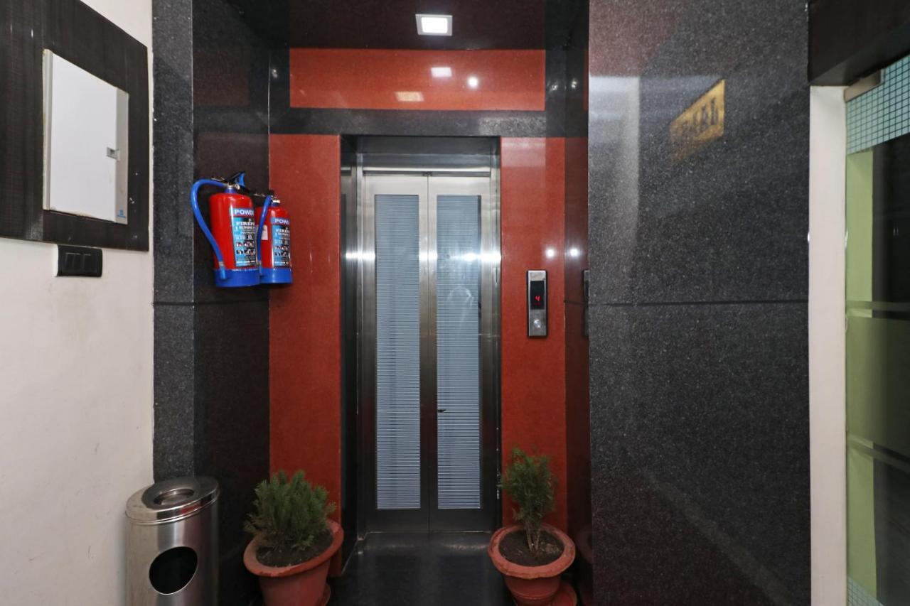 Capital O 8680 Hotel Vaishnavi Inn Hasanganj Экстерьер фото